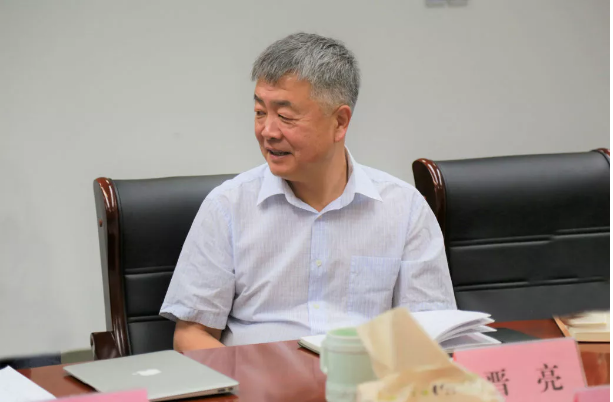 省委宣傳部副部長、省電影局局長程守田到山東影視傳媒集團調研