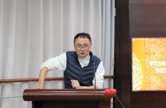 學習萬華濰柴齊魯音像公司經(jīng)驗 集團三項制度改革推進會近日召開