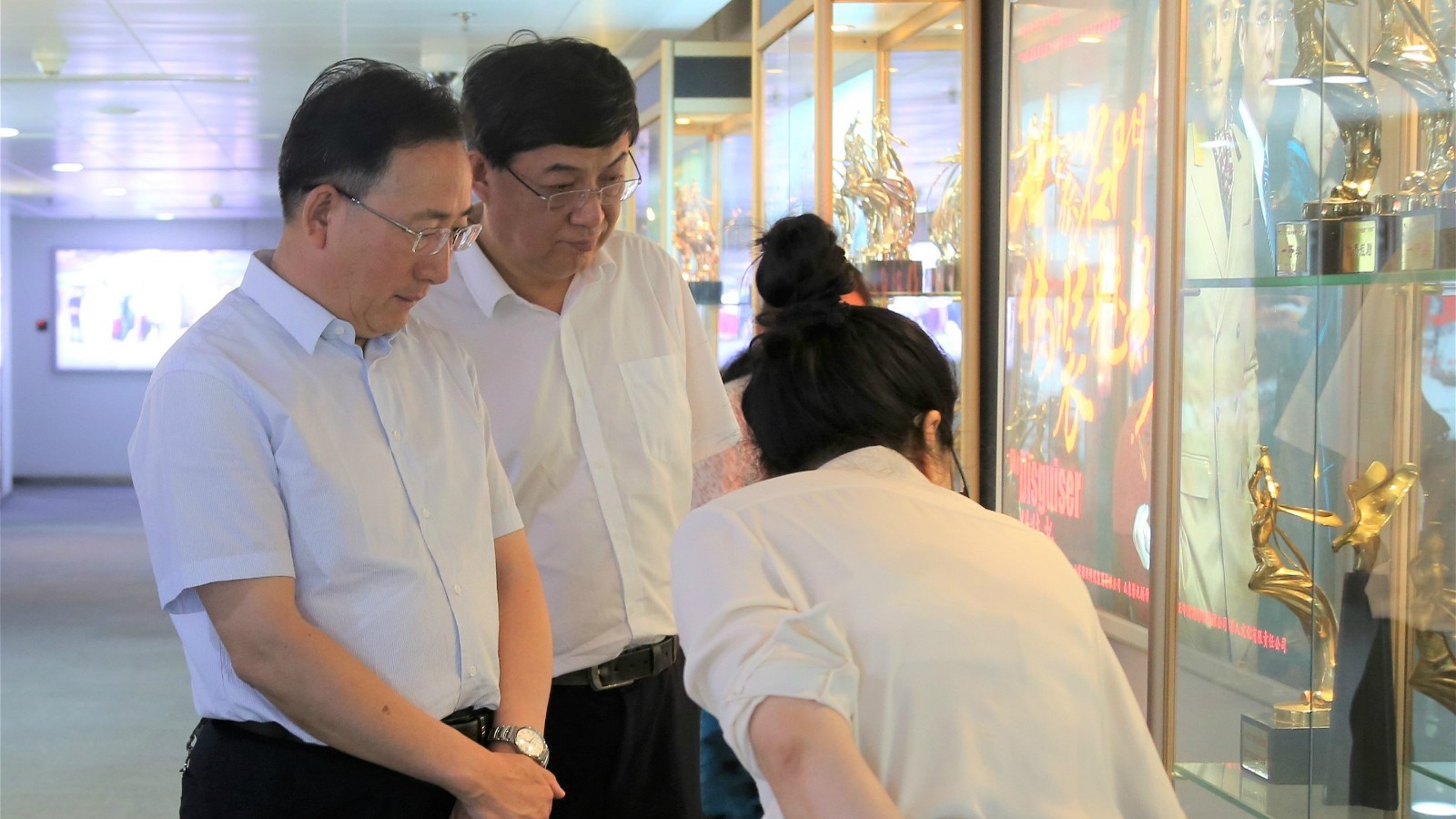 省委宣傳部副部長、省電影局局長程守田到山東影視傳媒集團調研