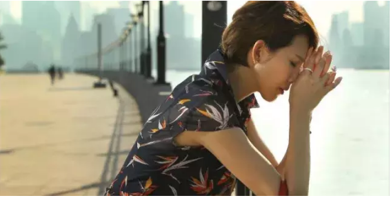 人民日報(bào)海外版談電視劇《海上嫁女記》:當(dāng)中年女性成為主角 人民日報(bào)海外版談電視劇《海上嫁女記》:當(dāng)中年女性成為主角